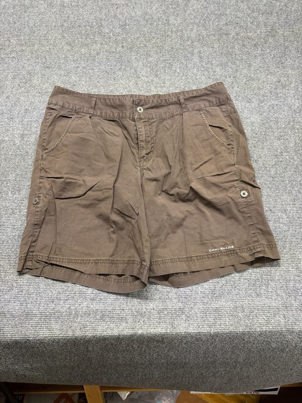 Columbia Omni Shade Ripstop Shorts Women’s Size 12 Brown Adjustable Cuffs